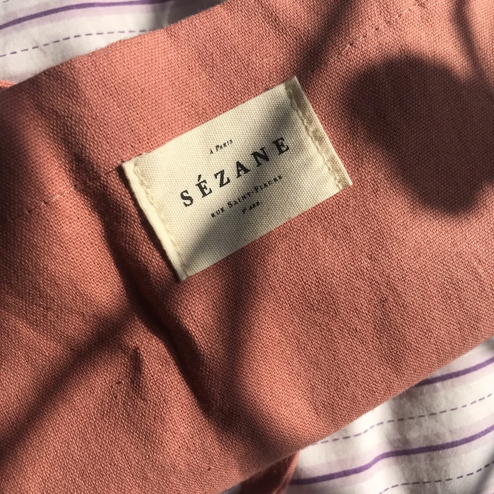 Simple and Cute sezane tote